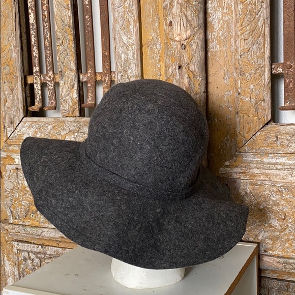 BEBE GRAY FELT WOOL FLOPPY HAT ONE SIZE NEW main image 7